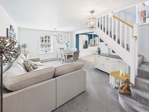 Family Room- click for photo gallery